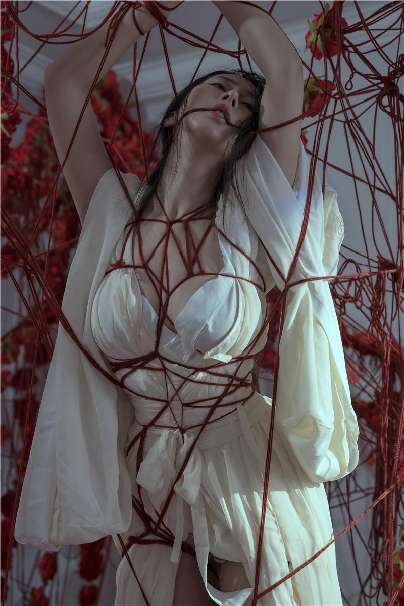 云溪溪 Vol.025 奶桃 囚鸟